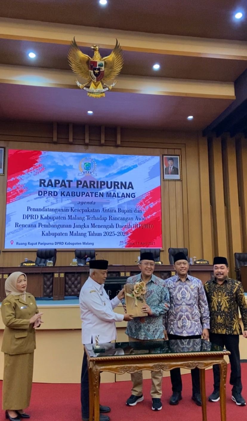 Paripurna DPRD Kabupaten Malang: Sampaikan Hasil dan Sepakati Rancangan Awal RPJMD 2025–2029 bersama Bupati