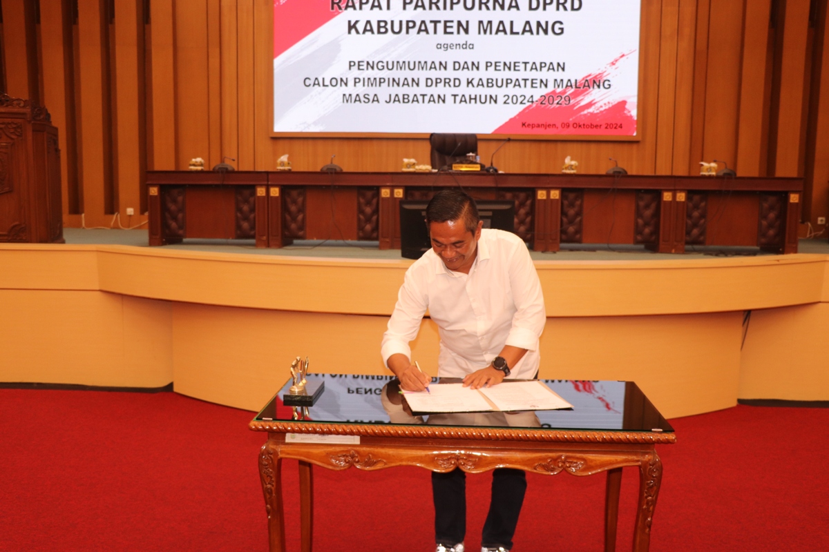 RAPAT PARIPURNA DPRD KABUPATEN MALANG PENGUMUMAN DAN PENETAPAN CALON PIMPINAN DPRD KABUPATEN MALANG MASA JABATAN TAHUN 2024-2029